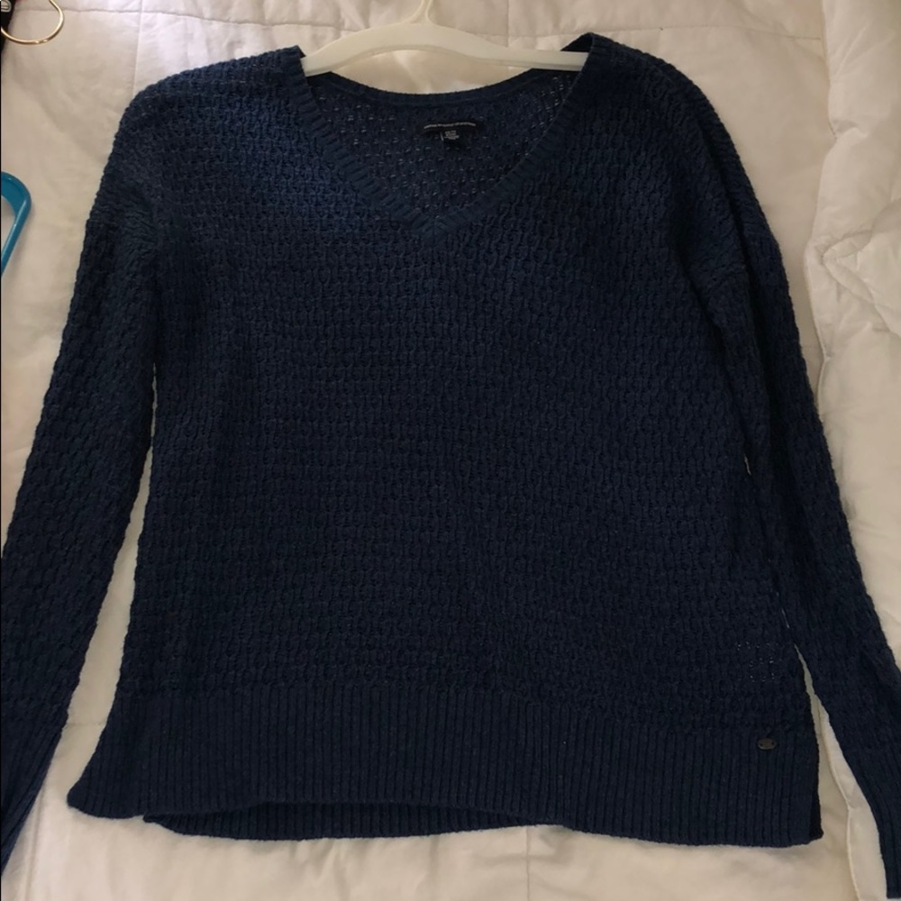 Knit navy blue sweater